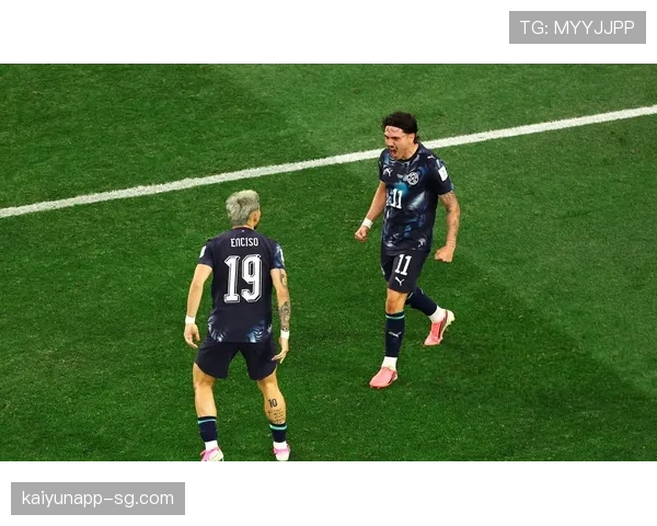 美国4-1巴拉圭开门红，巴洛贡和普利西奇点燃主场世界杯